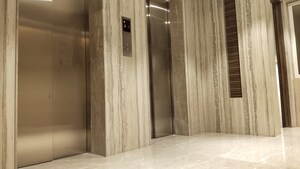 Lift in 4 BHK Apartment at Prabhadevi – for Sale