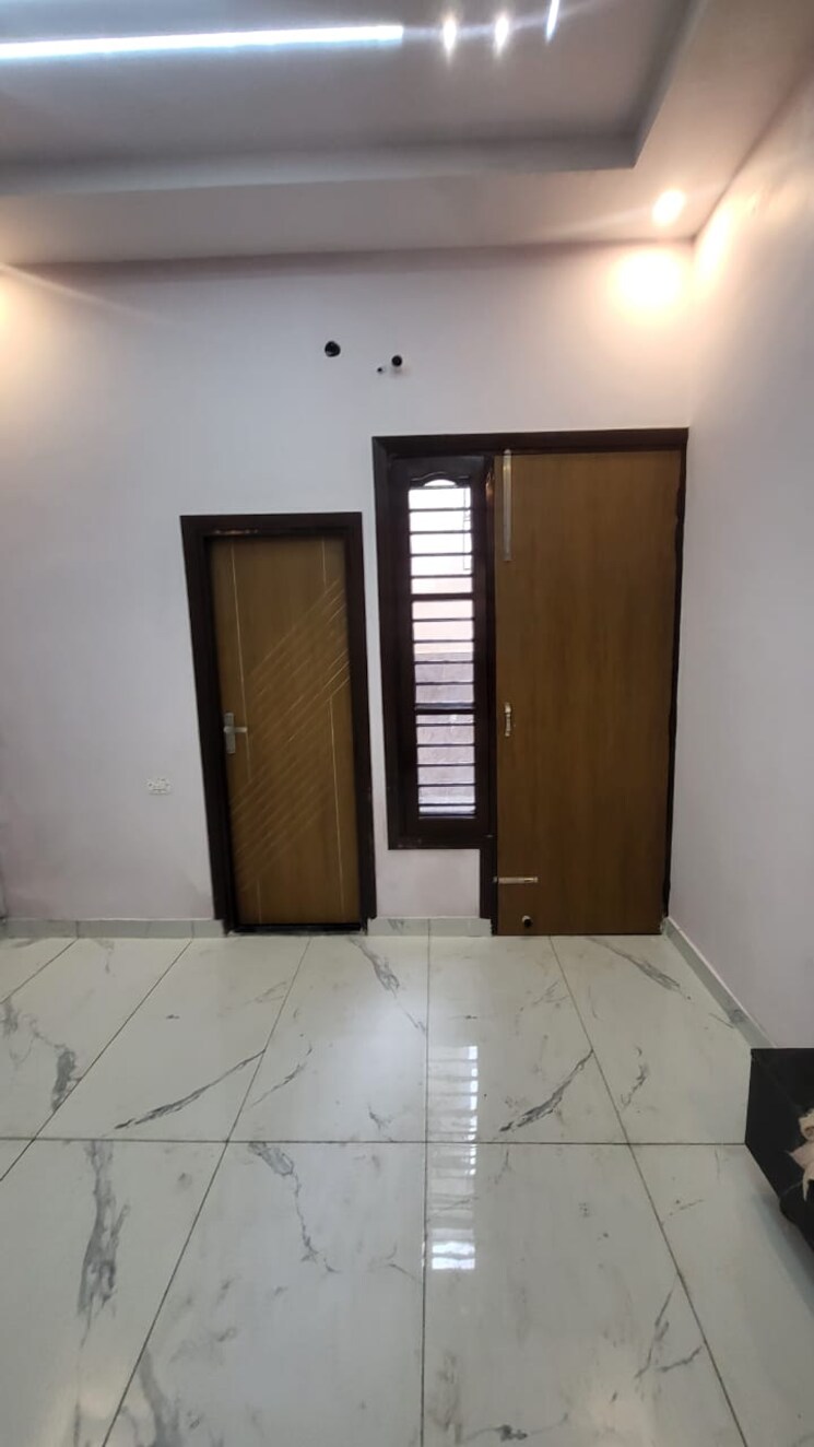 Room, ambala highway 3 Bedroom 900 Sq.Ft. Builder Floor In Ambala Highway Zirakpur 9216775