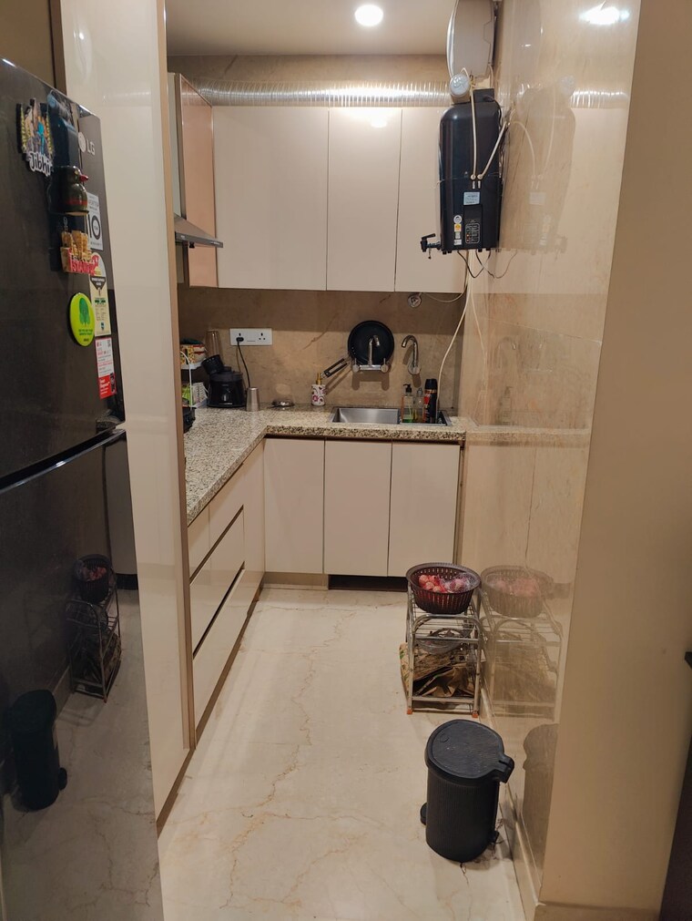 Bathroom, lajpat nagar 2 Bedroom 990 Sq.Ft. Builder Floor In Lajpat Nagar Delhi 9216796