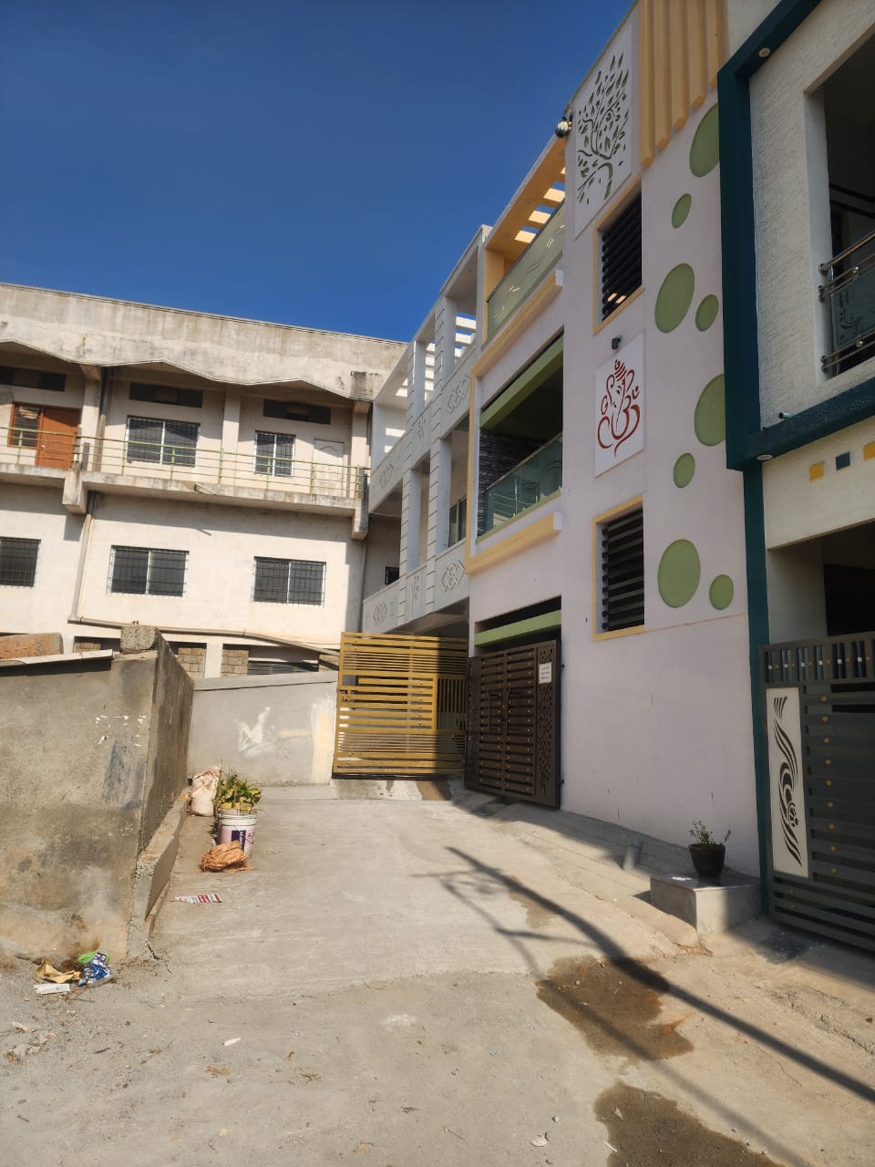 4 BHK + Pooja Room Villa For Sale in East Bangalore