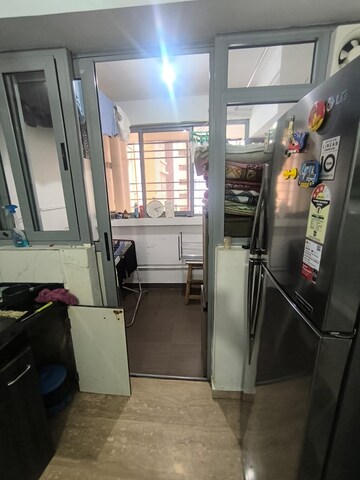 Master Bedroom in 2.5 BHK Apartment at Imperial Heights Goregaon West, Goregaon West – for Rent
