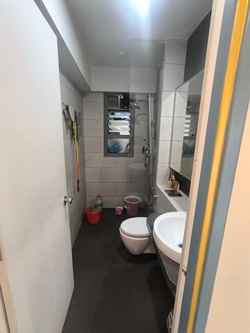 Bathroom in 2.5 BHK Apartment at Imperial Heights Goregaon West, Goregaon West – for Rent