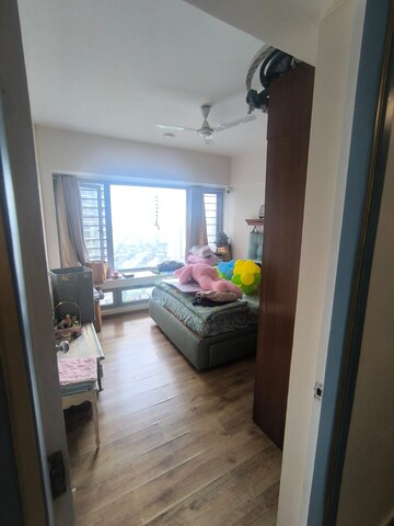 Bedroom in 2.5 BHK Apartment at Imperial Heights Goregaon West, Goregaon West – for Rent