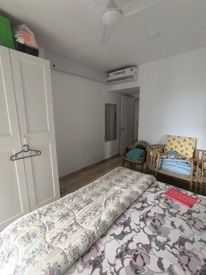 Bedroom in 2.5 BHK Apartment at Imperial Heights Goregaon West, Goregaon West – for Rent