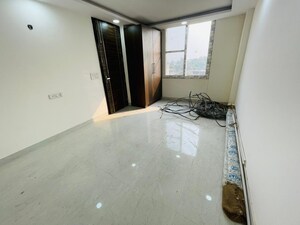 Room in 2 BHK Independent House at Chattarpur – for Sale