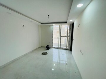 Room in 2 BHK Independent House at Chattarpur – for Sale
