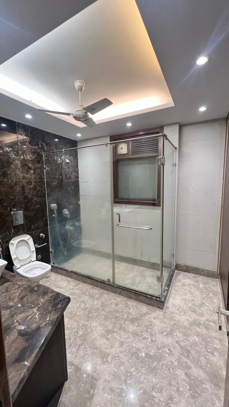 Bathroom, boutique-residential-apartments-b-228 3 Bedroom 300 Sq.Yd. Builder Floor In Greater Kailash I Delhi 9216825