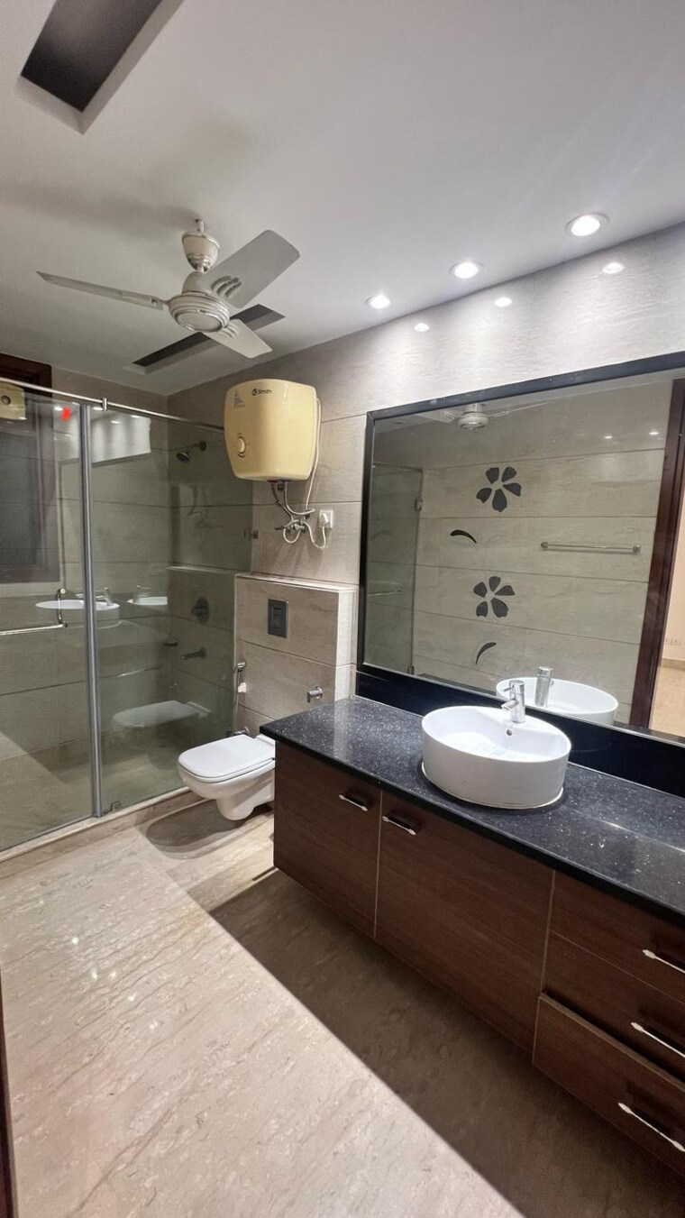 Attached Bathroom, boutique-residential-apartments-b-228 3 Bedroom 300 Sq.Yd. Builder Floor In Greater Kailash I Delhi 9216825