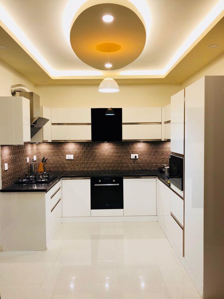 Kitchen, klassik-landmark 3 Bedroom 1787 Sq.Ft. Apartment In Sarjapur Road Bangalore 9216835
