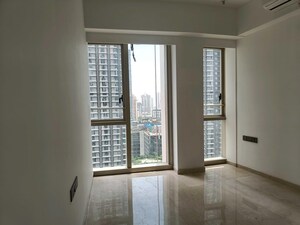 Room in 3 BHK Apartment at Lodha The Park, Worli – for Sale