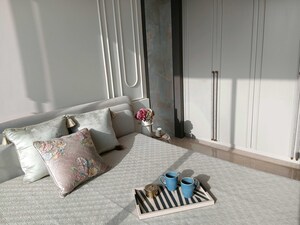 Living Room in 3 BHK Apartment at Marathon Monte South, Byculla West – for Sale