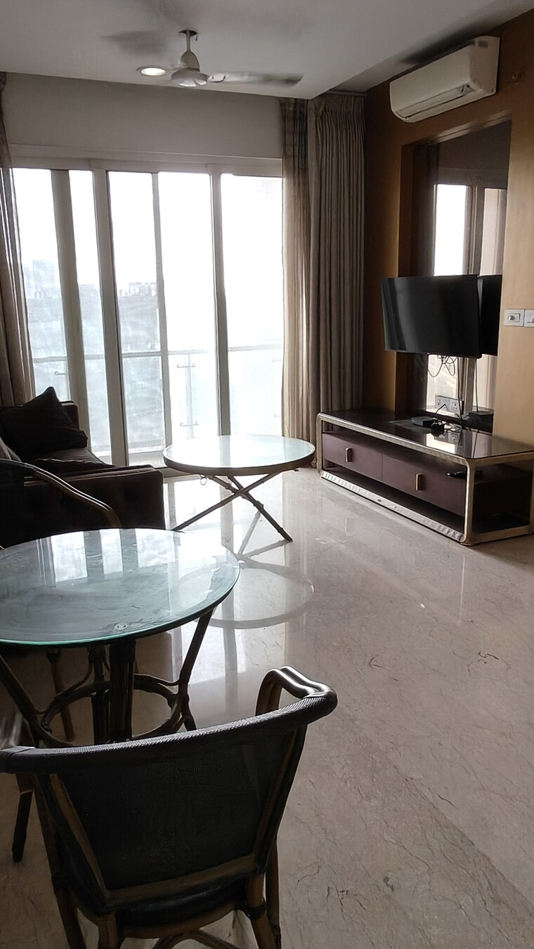 Gym, lodha-fiorenza 2 Bedroom 878 Sq.Ft. Apartment In Goregaon East Mumbai 9216888