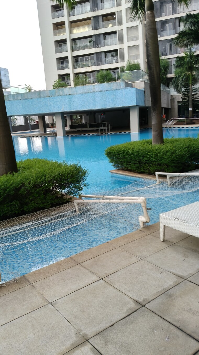 Swimming Pool, lodha-fiorenza 2 Bedroom 878 Sq.Ft. Apartment In Goregaon East Mumbai 9216888