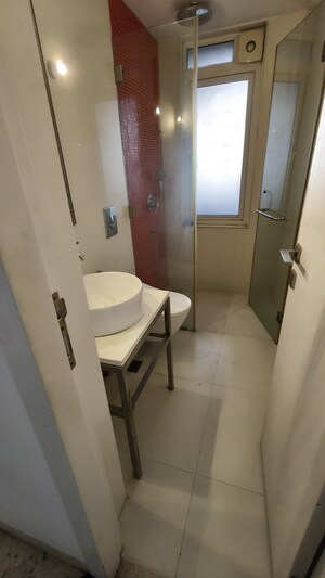 Bathroom in 2 BHK Apartment at Lodha Fiorenza, Goregaon East – for Sale