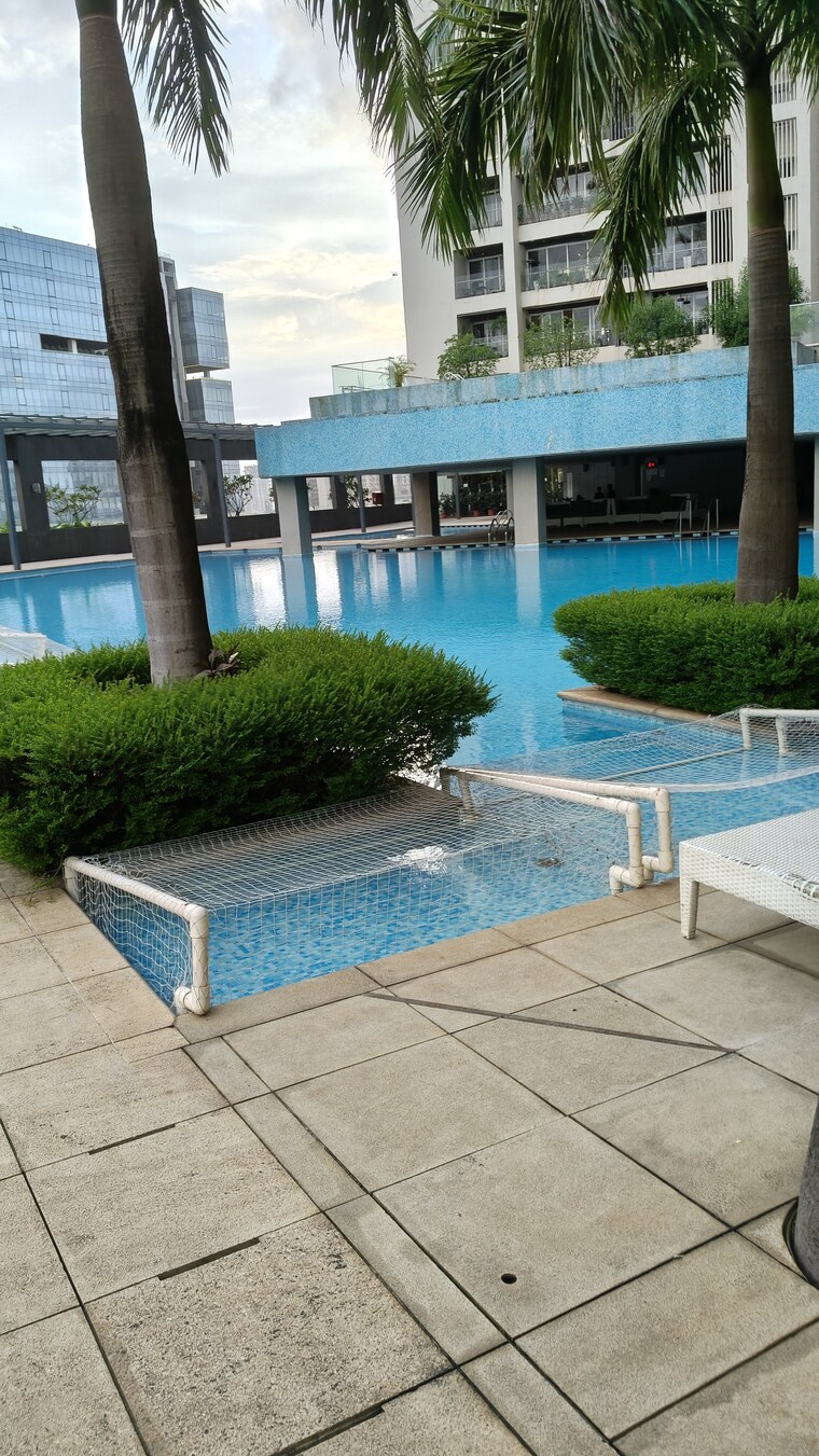 Swimming Pool, lodha-fiorenza 2 Bedroom 878 Sq.Ft. Apartment In Goregaon East Mumbai 9216888