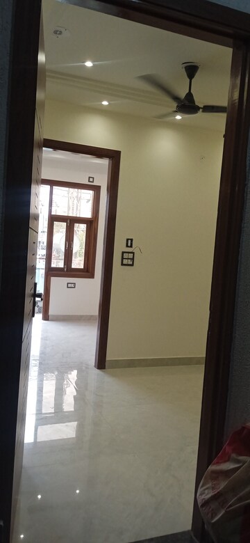 Room in 3 BHK Apartment at Palam – for Sale