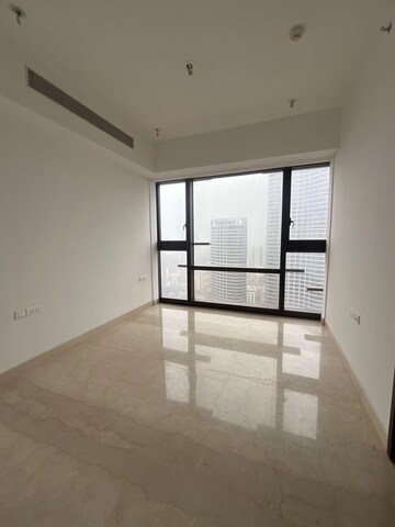 Room in 3 BHK Apartment at Lodha World One, Worli – for Sale