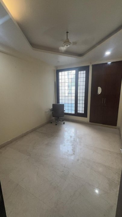6+ BHK + Servant Room,Extra Room Independent House For Sale in Punjabi Bagh West