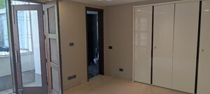 Room in 4 BHK Builder Floor at Hauz Khas – for Rent