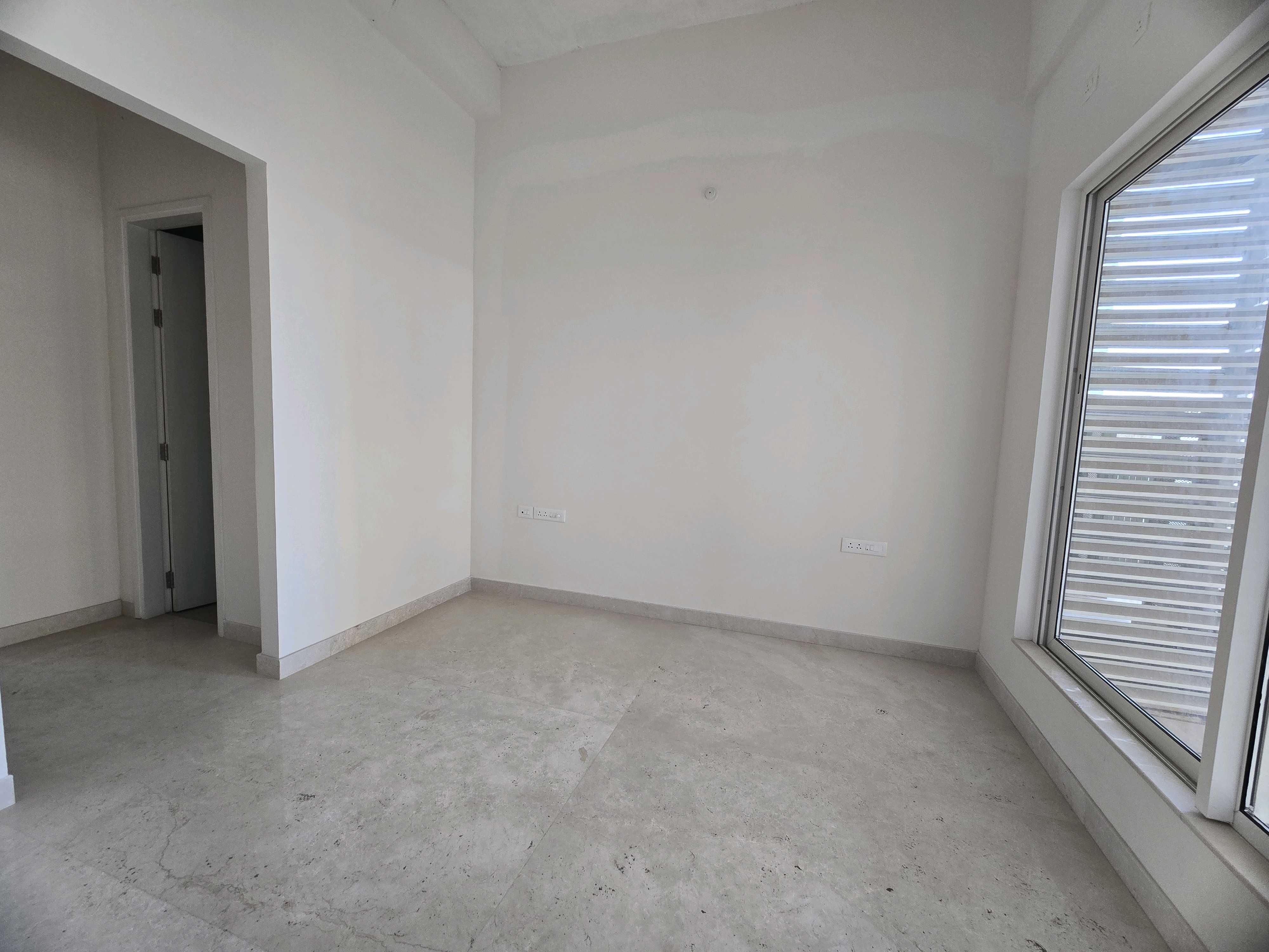 3 BHK + Servant Room Apartment For Sale in Indiabulls Sky Forest