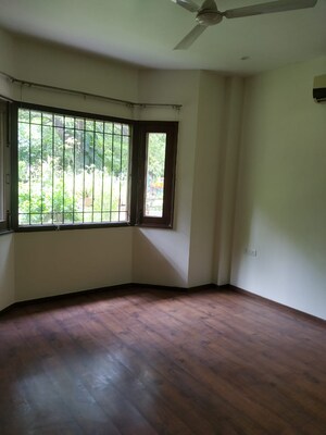 Room in 4 BHK Builder Floor at Anand Lok – for Rent