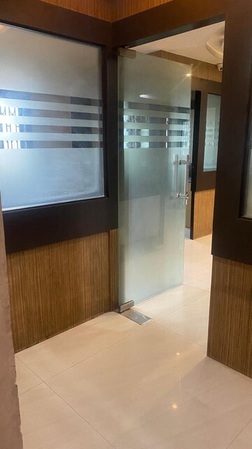 Room in  Office Space at Rajendra Nagar – for Rent