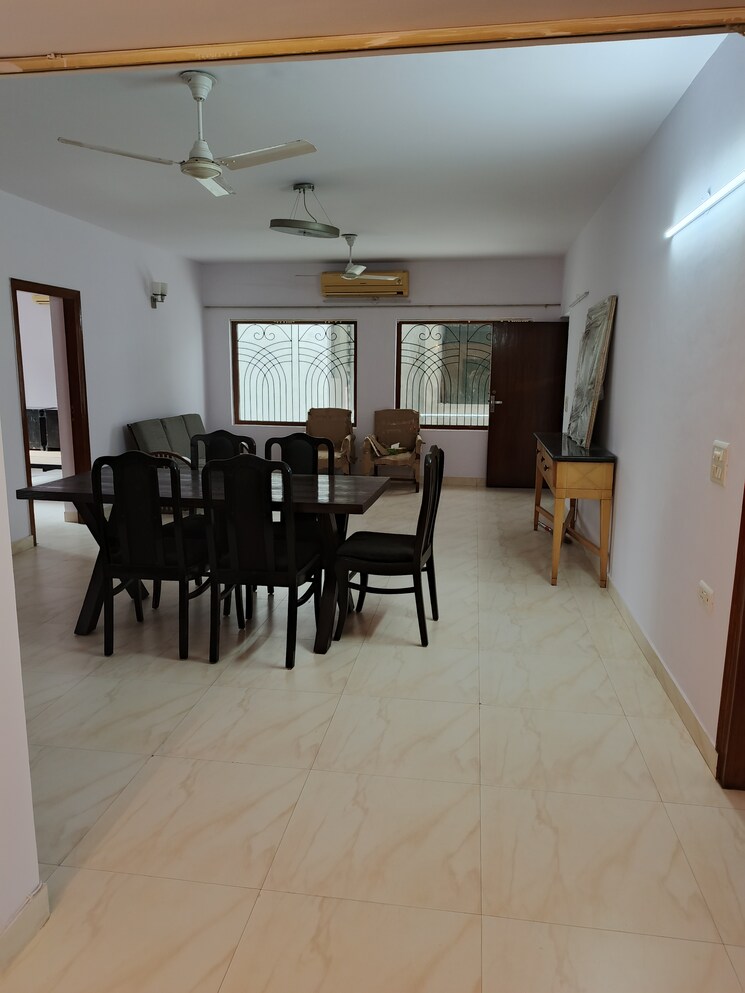 Gym, defence colony 3 Bedroom 2100 Sq.Ft. Builder Floor In Defence Colony Delhi 9216971