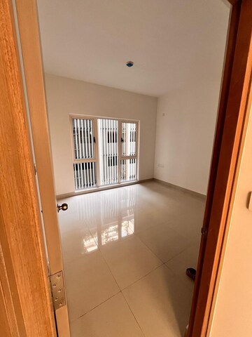 Room in 4 BHK Apartment at PS One 10, New Town – for Sale