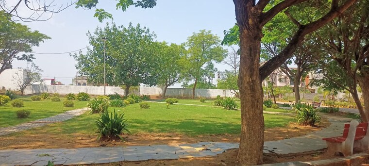 Garden, santoshi nagar  1163 Sq.Ft. Plot In Santoshi Nagar Raipur 9217001