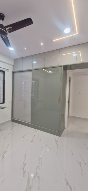 Building Lobby in 3 BHK Builder Floor at Kondapur – for Rent