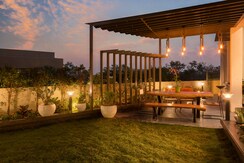 5 BHK Apartment For Sale in Kolte Patil 24K Glitterati