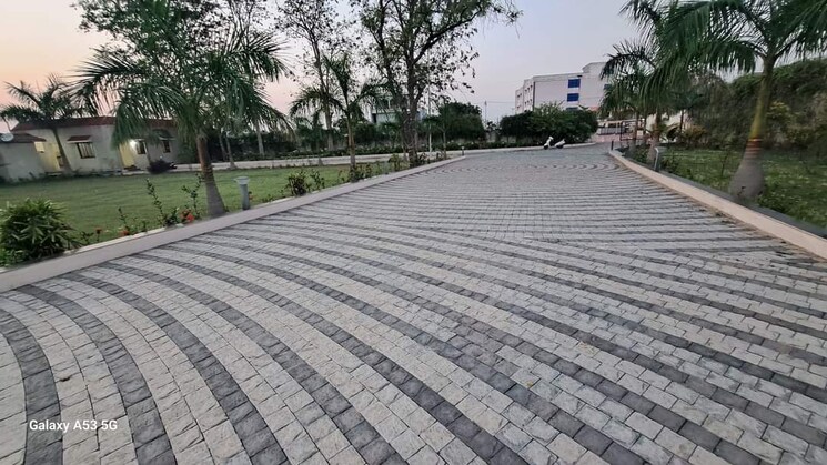 Garden, santoshi nagar  1000 Sq.Ft. Plot In Santoshi Nagar Raipur 9217048