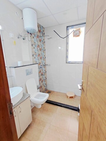 Bathroom in 1 BHK Apartment at Saket – for Rent