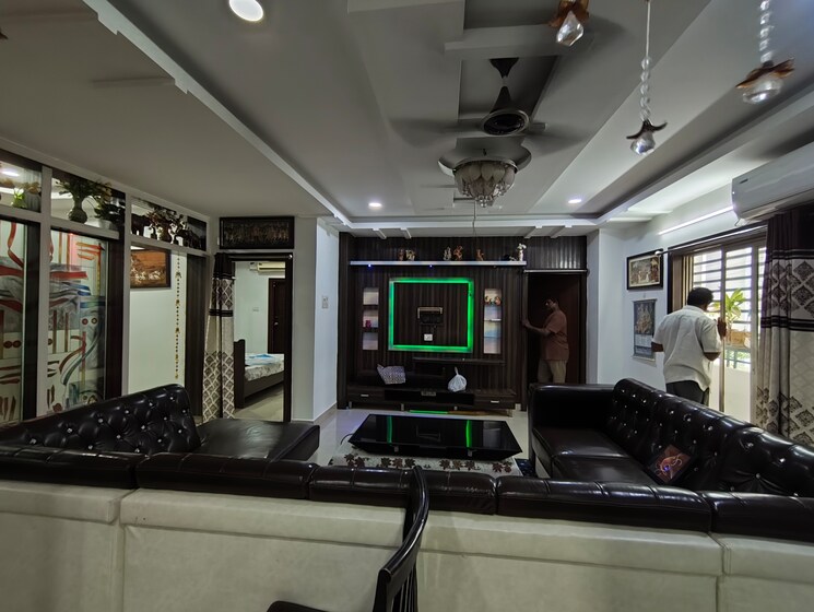 Gym, madhapur 3 Bedroom 2000 Sq.Ft. Builder Floor In Madhapur Hyderabad 9217122