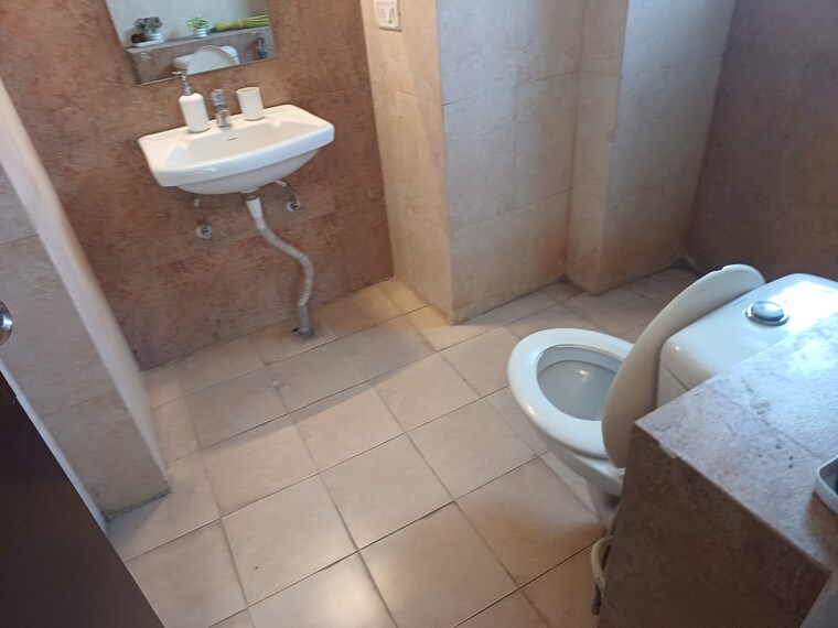 Bathroom, sector 84 3 Bedroom 1725 Sq.Ft. Apartment In Sector 84 Gurgaon 9217121