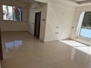 Room in 2 BHK Builder Floor at Signature Global City, Sector 37d – for Sale