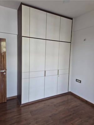 Room in 2 BHK Builder Floor at Signature Global City, Sector 37d – for Sale