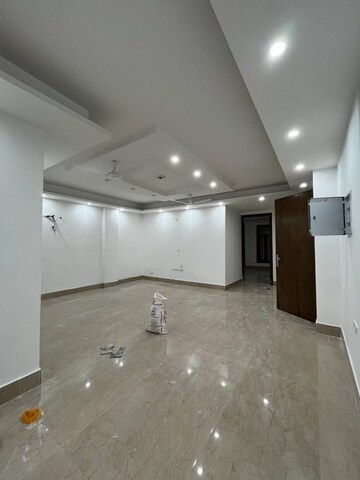 Room in 3 BHK Apartment at Palm Residency Chhatarpur, Chattarpur – for Rent