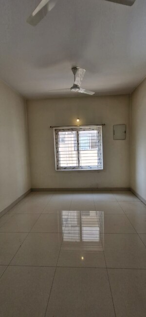Room in 2 BHK Builder Floor at Kondapur – for Rent