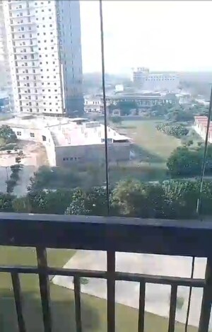 Swimming Pool in 1 RK Apartment at Knowledge Park V Greater Noida – for Sale