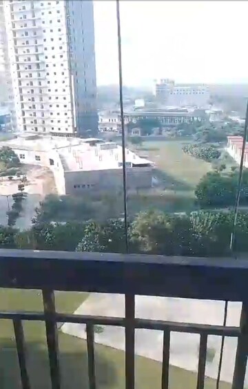 Swimming Pool in 1 RK Apartment at Knowledge Park V Greater Noida – for Sale