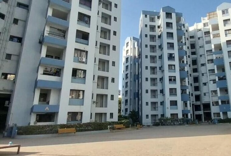 Exterior View, gera-emerald-city 3 Bedroom 1687 Sq.Ft. Apartment In Kharadi Pune 9217173