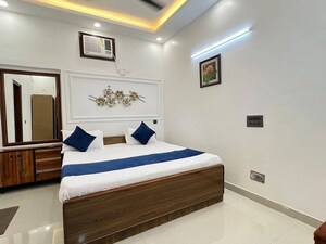 Bedroom in 3 BHK Apartment at Palm Residency Chhatarpur, Chattarpur – for Rent