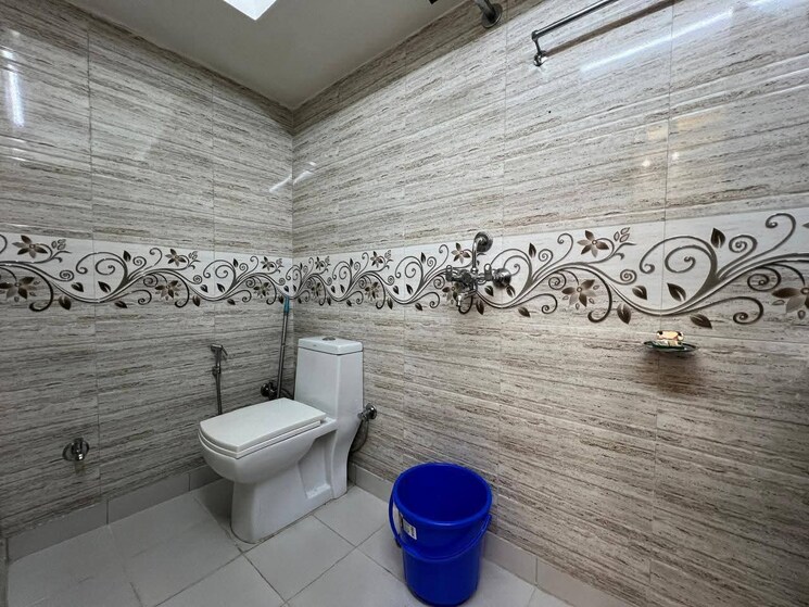 Bathroom, palm-residency-chhatarpur 3 Bedroom 1350 Sq.Ft. Apartment In Chattarpur Delhi 9217183