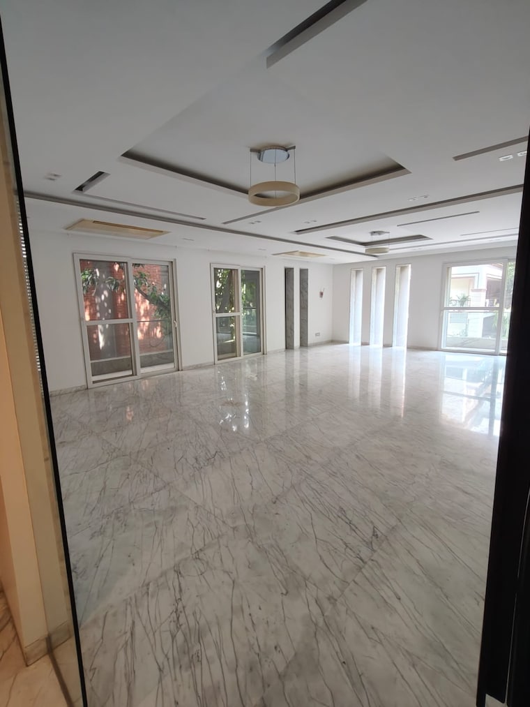 Room, panchsheel park 3.5 Bedroom 3200 Sq.Ft. Apartment In Panchsheel Park Delhi 9217202