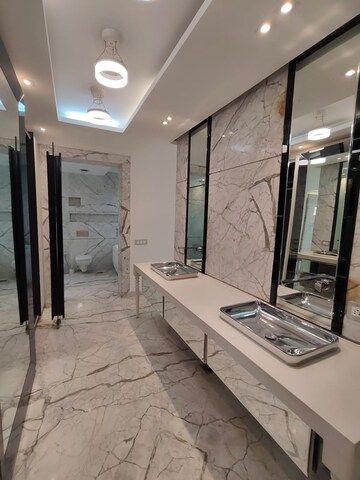 Attached Bathroom in 3.5 BHK Apartment at Panchsheel Park – for Rent