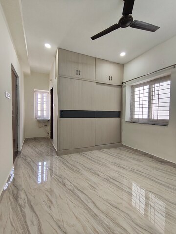 Room in 2 BHK Builder Floor at Nallagandla – for Rent
