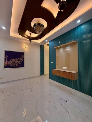 Bedroom in 6+ BHK Villa at Safdarjung Enclave – for Rent