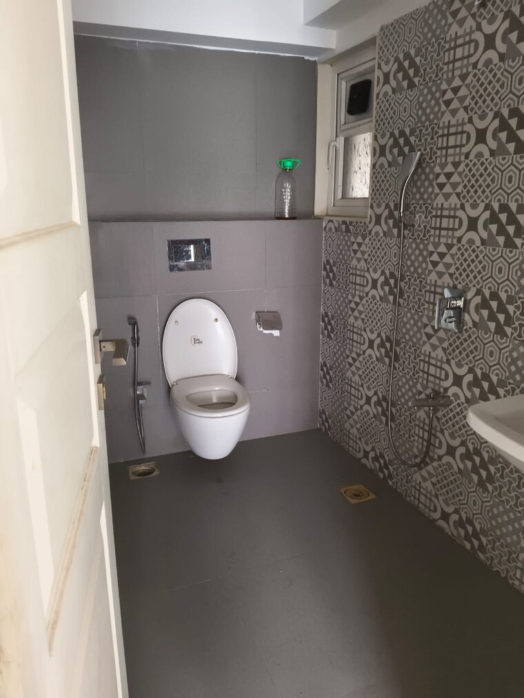 Bathroom, bhoomi-midas 2 Bedroom 607 Sq.Ft. Apartment In Kurla Mumbai 9217238