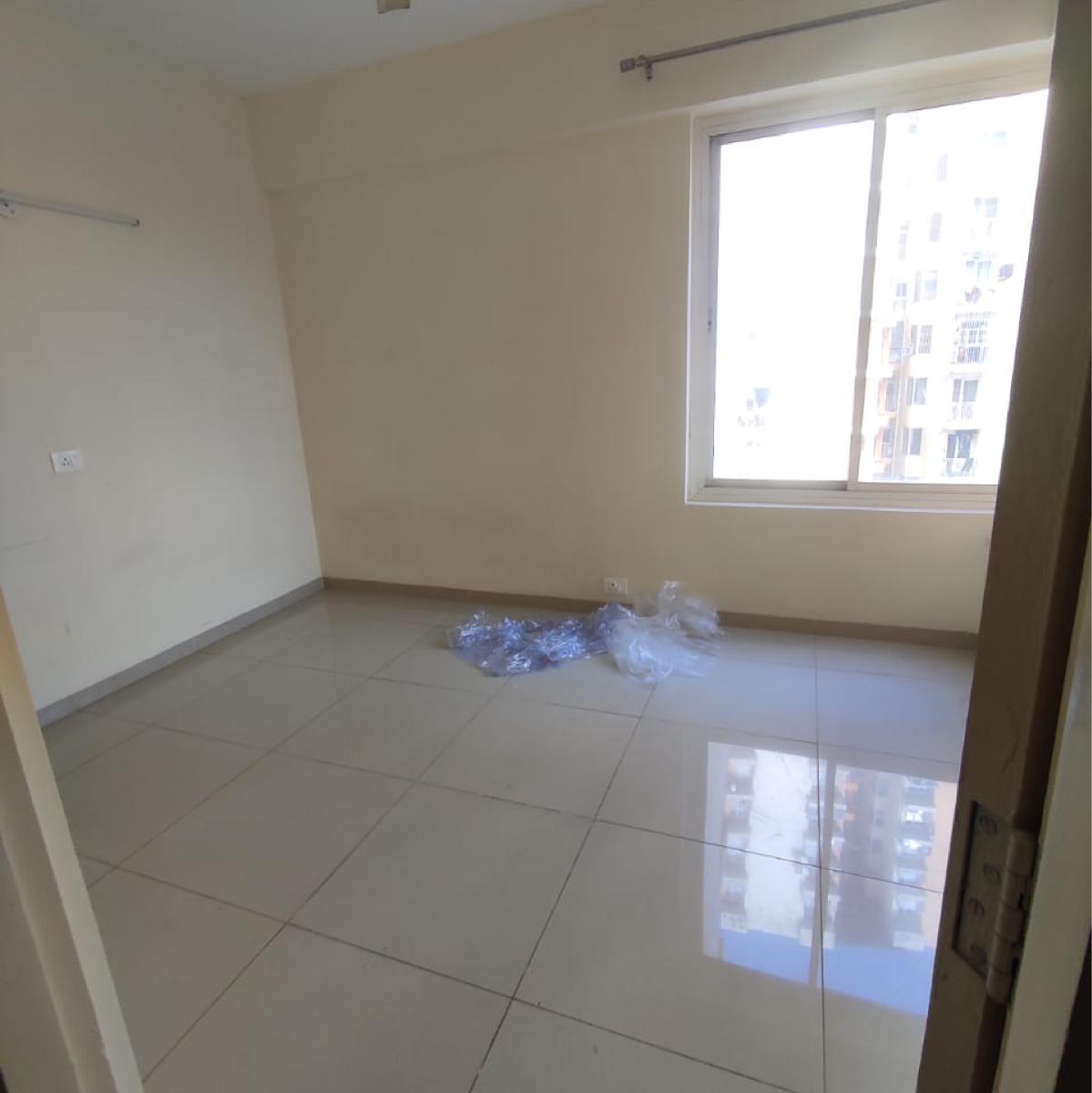 2 BHK 808 Sq.Ft. Apartment in Wave Dream Homes